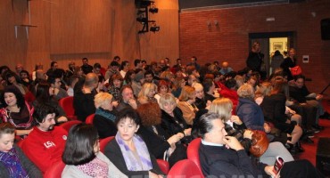 HNK Mostar: Održana premijera predstave Sve o ženama