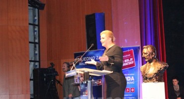 Grabar-Kitarović želi obnoviti povjerenje Njemačke narušeno slučajem ''lex Perković''