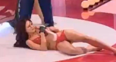 show, muškarac, žena, nasilje, Rusija