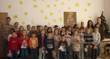 Vijeće mladih Posušje: Posjeta osnovnim školama Batin i Vinjani