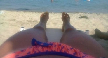 Nastavnica u središtu skandala zbog provokativnih fotografija na facebooku