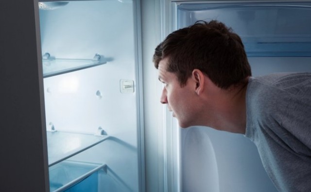 Nikada ne stavljajte mlijeko u vrata frižidera - nije pametno