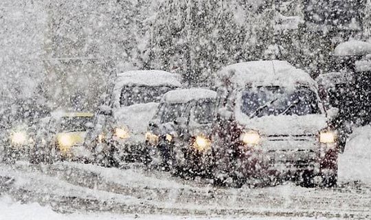 Zbog sniježnih nanosa za teretna vozila zatvorena je dionica M-15 Livno - Šujica