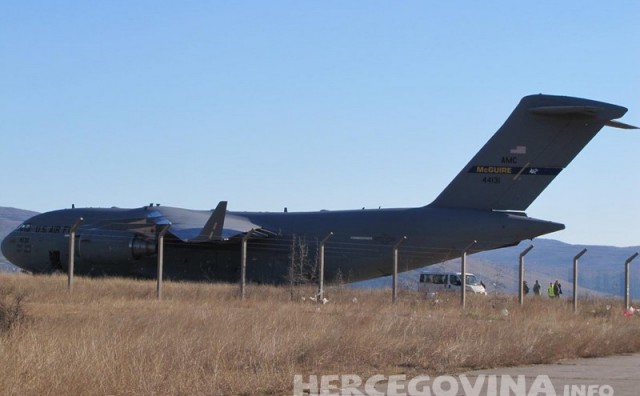 Pogledajte kako izgleda jedan od najvećih zrakoplova koji je doletio u Mostar