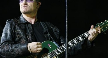 Bono Vox više neće moći svirati gitaru