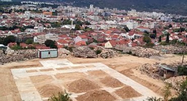 Mostar: Klizište na Bjelušinama prijeti i grobovima i naselju