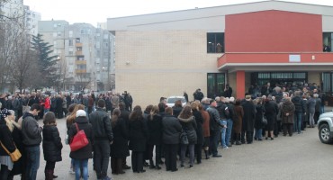 Ogromna gužva na biralištima u Mostaru: Do 16 sati glasovalo 8500 birača