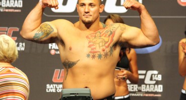 MMA borac 120 kg a 'salto' pravi kao od šale