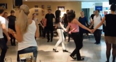 glazba, narodno kolo , ac/dc