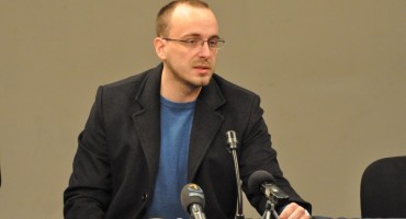 Udruga Vrisak, Vedran Arapović, Udruga Vrisak, Sarajevo, Novac
