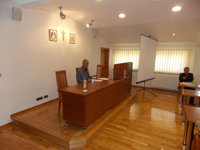 Među 2177 nezaposlenih osoba najviše trgovaca i ekonomista