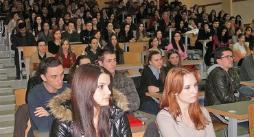Mostar: Besplatni tečajevi Studentskog zbora