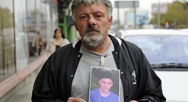 Potresni vapaj uplakanog oca koji samo želi znati zašto je njegov Ivan umro