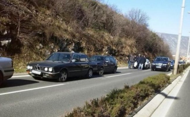 Mostar, lančani sudar, bulevar