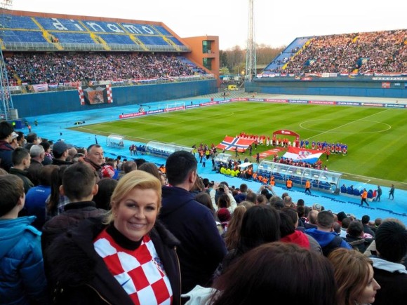Hrvatska predsjednica utakmicu protiv Norveške pratila sa navijačima