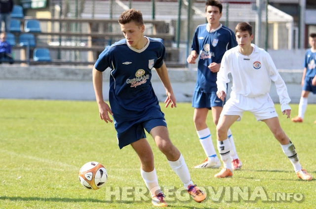 Kadeti Dugopolja slavili u Metkoviću, uvjerljivi pioniri Neretve