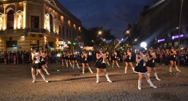 mažoretkinje, Čapljina