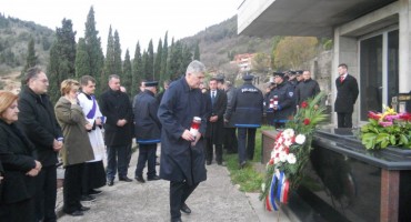 Čović: Podnijet ćemo tužbu protiv nalogodavaca i ubojica Leutara 
