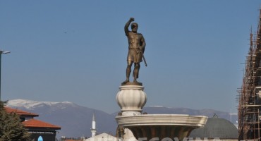 LJUDI SU ISTRČALI NA ULICE U PANICI’: Snažan potres od 5,3 stupnja pogodio Skoplje