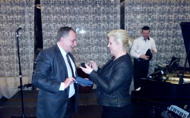 Marin Raspudić, Kolinda Grabar Kitarović