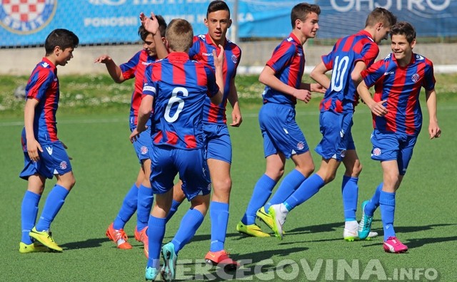 Najveća pobjeda NK Osijeka nad Hajdukom ikada! Osječani pobjedili  rezultatom 4-1 -  - vijesti i događanja u Osijeku