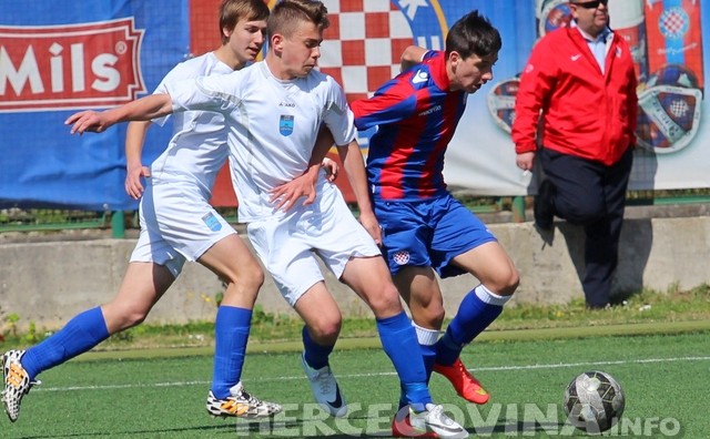 Najveća pobjeda NK Osijeka nad Hajdukom ikada! Osječani pobjedili  rezultatom 4-1 -  - vijesti i događanja u Osijeku