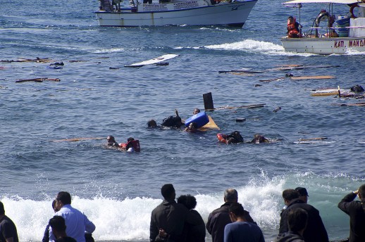U prevrtanju broda poginulo 800 imigranata