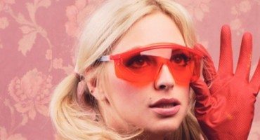 Glumci u pornićima će ubuduće morati nositi zaštitne naočale?