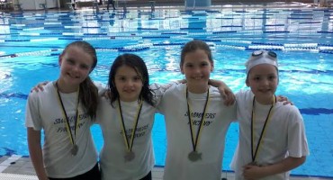 Plivačice i plivači Kluba vodenih sportova Orka na natjecanjima u Dubrovniku i Sarajevu 