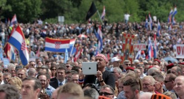 Kardinal Bozanić: Na Bleiburgu počinjen zločin protiv čovječnosti pod znakom petokrake 