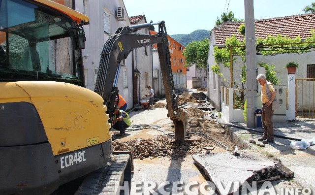 Franjevačka ulica, sanacija, kanalizacijski i vodovodni sustavi