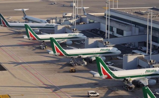 Zatvorena zračna luka Fiumicino u Rimu zbog požara