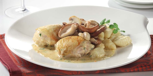 Recept: Pileća prsa u bijelom vinu