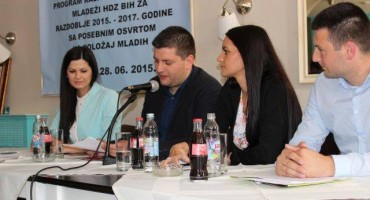 Održana treća sjednica Predsjedništva Mladeži HDZ-a BiH u Brčkom i okrugli stol s osvrtom na položaj mladih