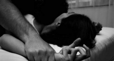 Majka silovala gay tinejdžera da izliječi njegovu homoseksualnost