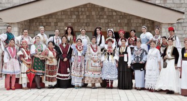 Za izbor najljepše Hrvatice u narodnoj nošnji natječe se 31 djevojka iz 21 zemlje