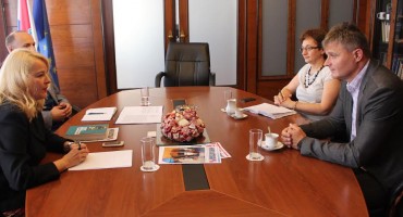 Predstojnica Krstičević primila predstavnike hrvatske zajednice iz Mađarske