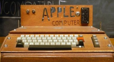 Žena bacila u smeće staro Apple-1 računalo vrijedno 200.000 dolara