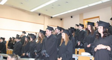 Mostar: Svečano promovirano 74 diplomiranih studenata