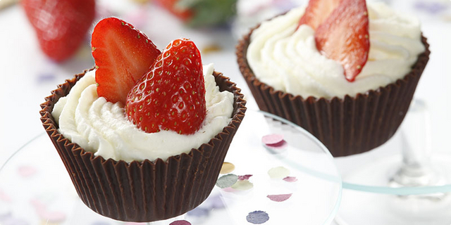 Čokoladne košarice s jagodama