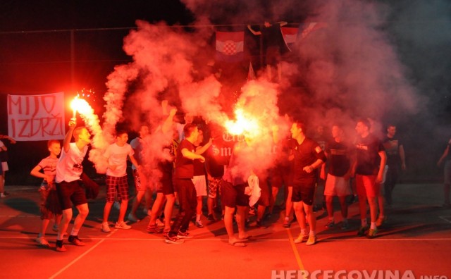 Ultras Zrinjski Mostar, Ultras, ultras mostar, Ultras - Zrinjski, smrčenjaci, HŠK Zrinjski, Ultrasi, volim te bola, Ultras - Zrinjski