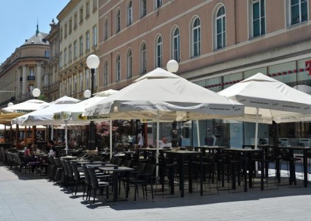 POMOR NA ZAGREBAČKOJ ŠPICI: Tisuće sponzoruša pomrlo od dehidracije - nema nikoga da im plati piće
