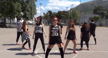 Pogledajte video Mo-starsa snimljen na ulicama Mostara