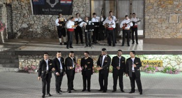 Samoanci odlično otpjevali pjesmu Moja Hercegovina 