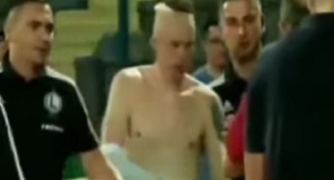 Skandal u Europskoj ligi: Igrač pogođen kamenom, utakmica prekinuta