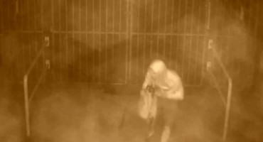 Policija objavila snimke s Poljuda, ovo su osobe za koje se sumnja da su nacrtale kukasti križ