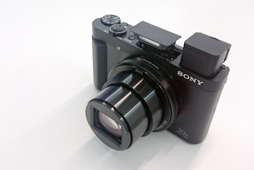 Novi Sonyjev DSC-HX90V