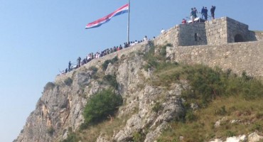 knin, zastava, oluja, Hrvatska zemlja, referendum, Hrvatska, Referendum o hrvatskoj samostalnosti