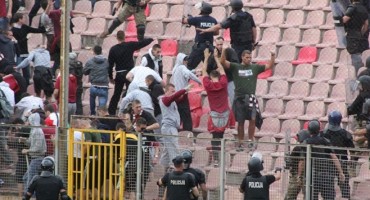 navijači, navijački neredi, zenica, FK Sarajevo, NK Čelik, NK Čelik, FK Sarajevo, navijački neredi