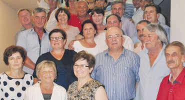 Čerinski osnovci proslavili 40. godišnjicu male mature